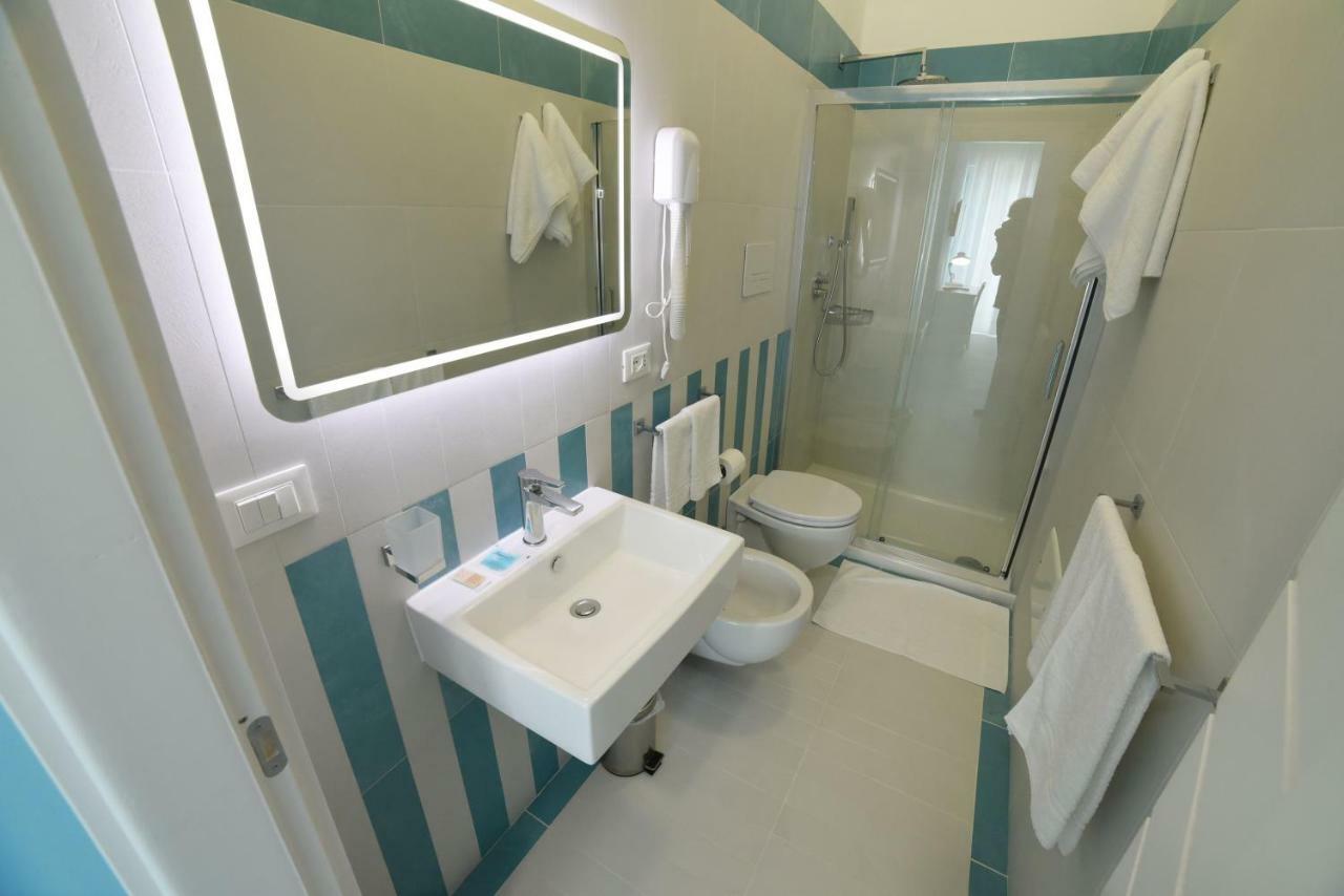Latino Rent Room B&B Vista Mare Porto Cesareo Exterior photo